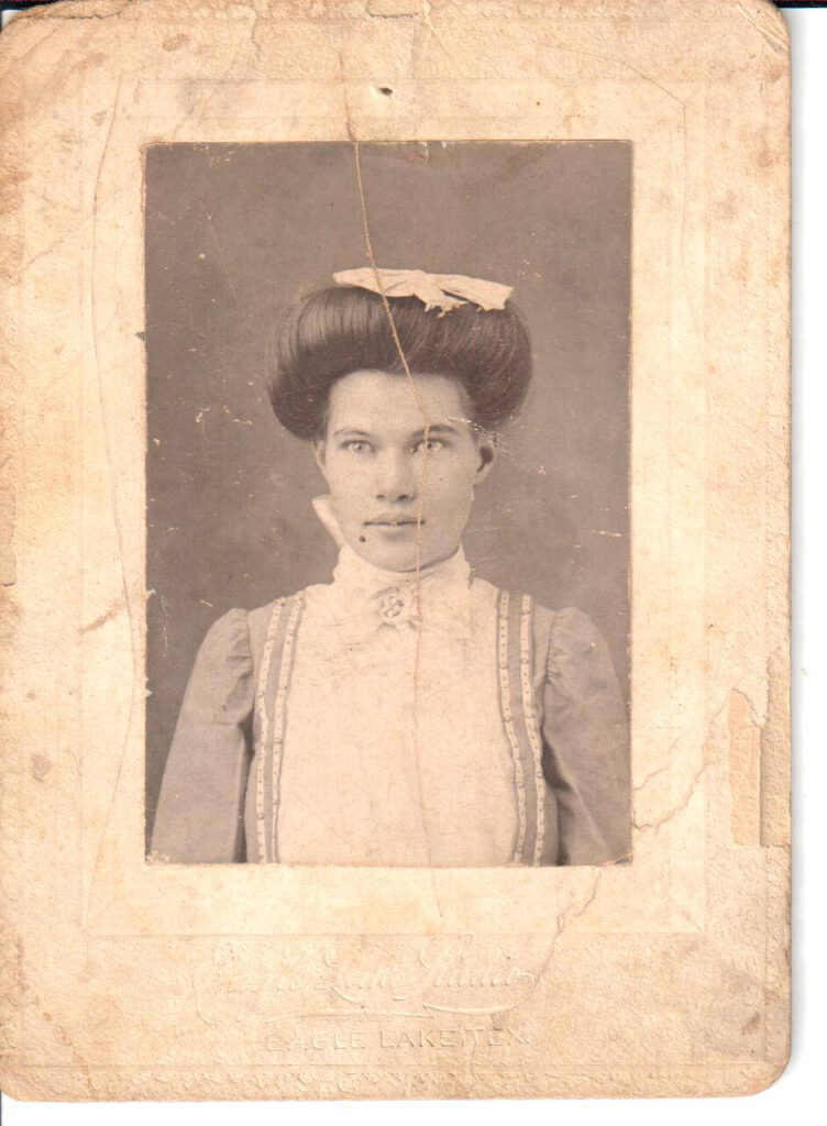 Photo restoration - before photo-es